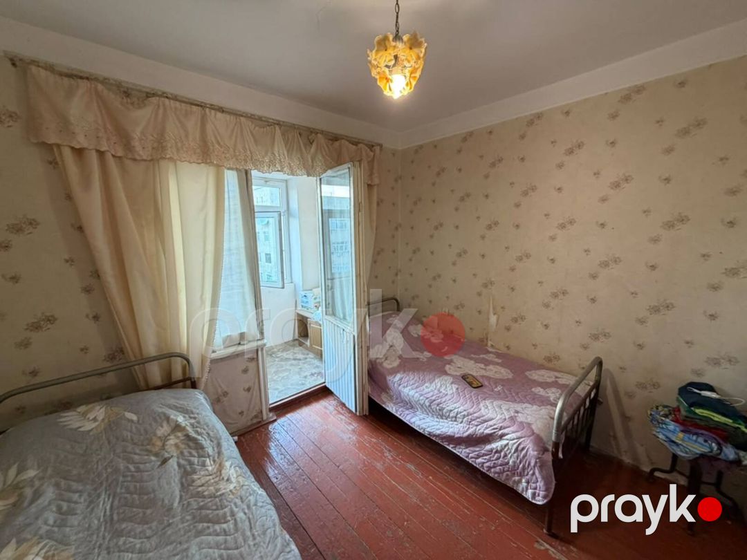 Satılır 4 otaqlı köhnə tikili 100 m² — Mənzil, Bakı (9)