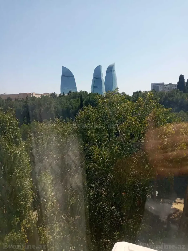 Kirayə verilir 2 otaqlı Mənzil Köhnə tikili 40 m² Bakı, Yasamal r., Elmlər Akademiyası m — Bakı