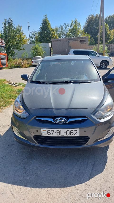 Hyundai Accent: 1.4 l 2012 il Sedan — Naxçıvan