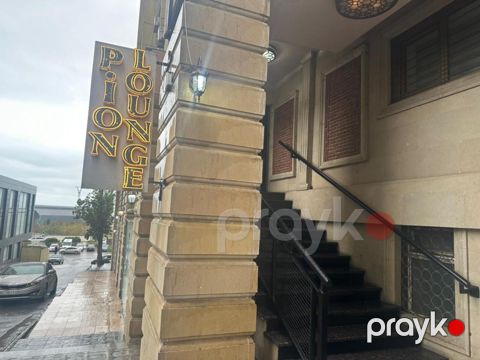 Satılır obyekt 370 m² — Bakı