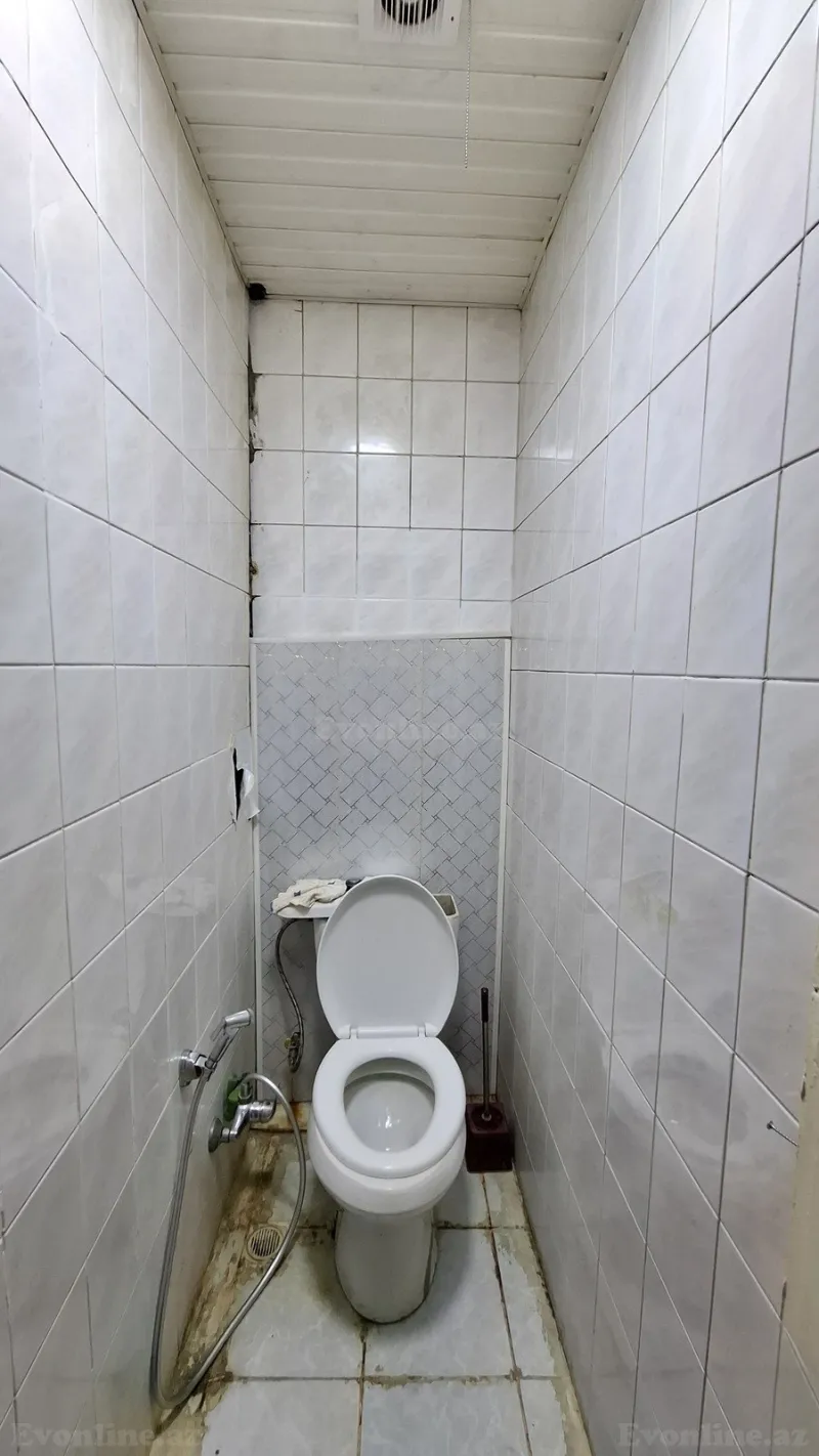 Satılır 2 otaqlı Mənzil Köhnə tikili 70 m² Bakı, Binəqədi r., Azadlıq prospekti m — Mənzil, Bakı (6)