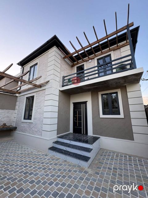 Satılır 5 otaqlı həyət evi/bağ evi 160 m² — Bakı