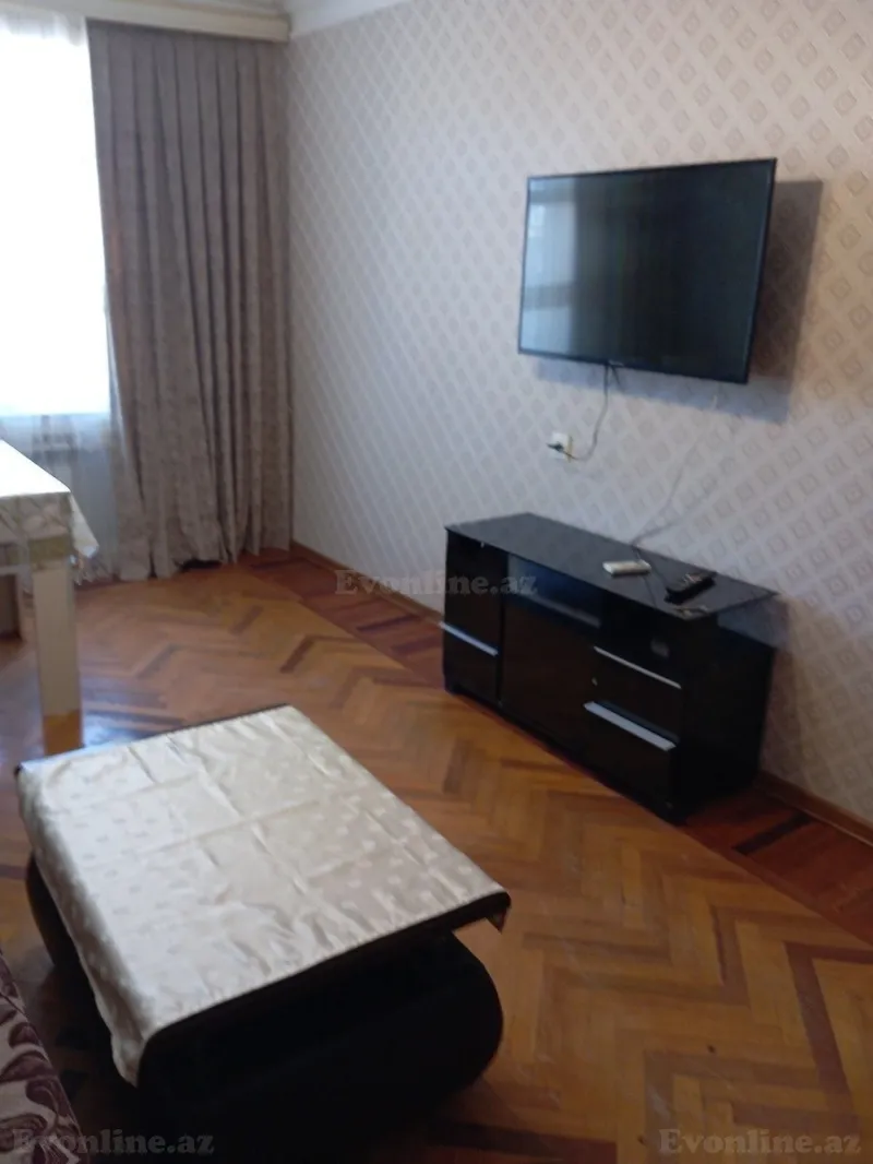 Kirayə verilir 2 otaqlı Mənzil Köhnə tikili 57 m² Bakı, Xətai r., Əhmədli m., Əhmədli — Bakı