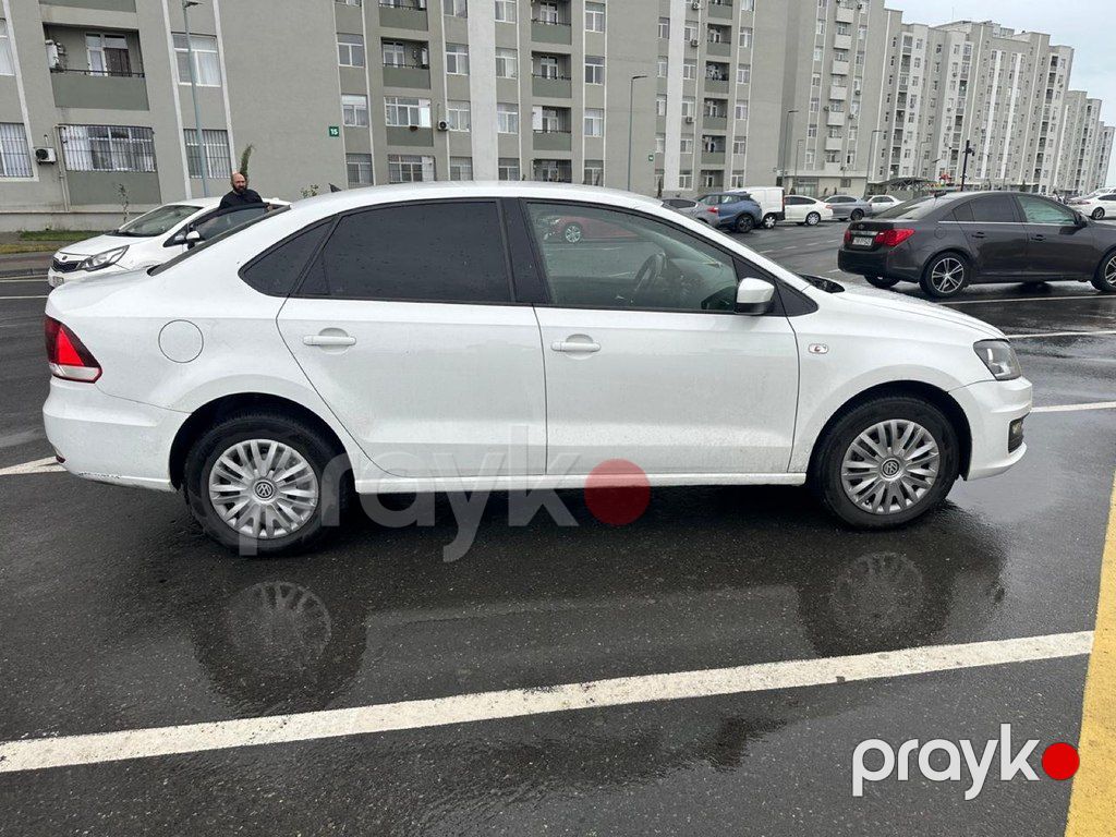 Volkswagen Polo, 1.6 L, 2018 il, 240 000 km — Avtomobillər, Bakı (4)
