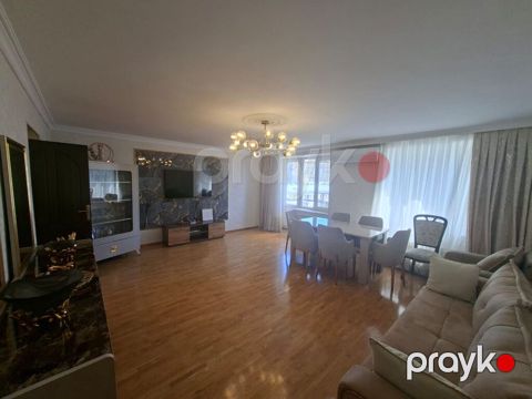 Bakı, 3 otaqlı, Köhnə tikili, 75 kv. m — Bakı