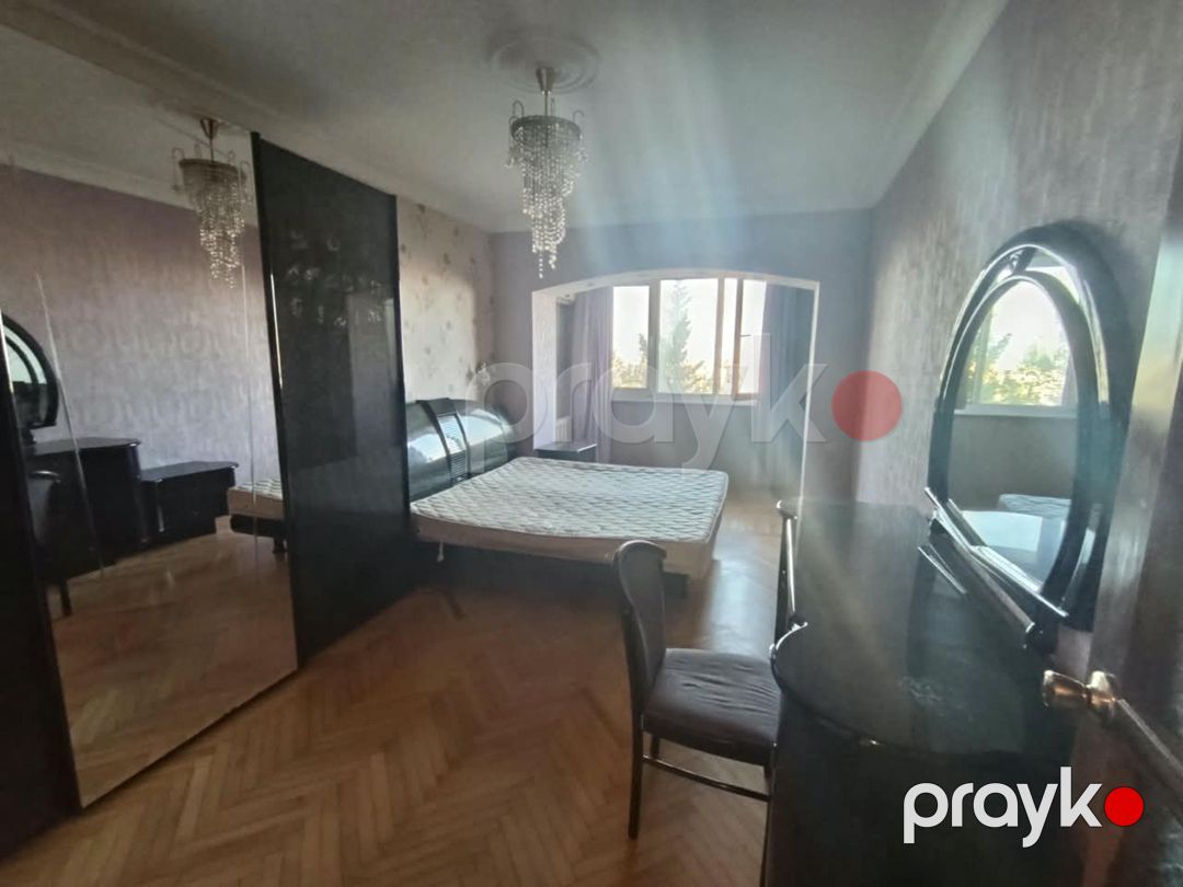 Satılır 4 otaqlı köhnə tikili 100 m² — Mənzil, Bakı (8)
