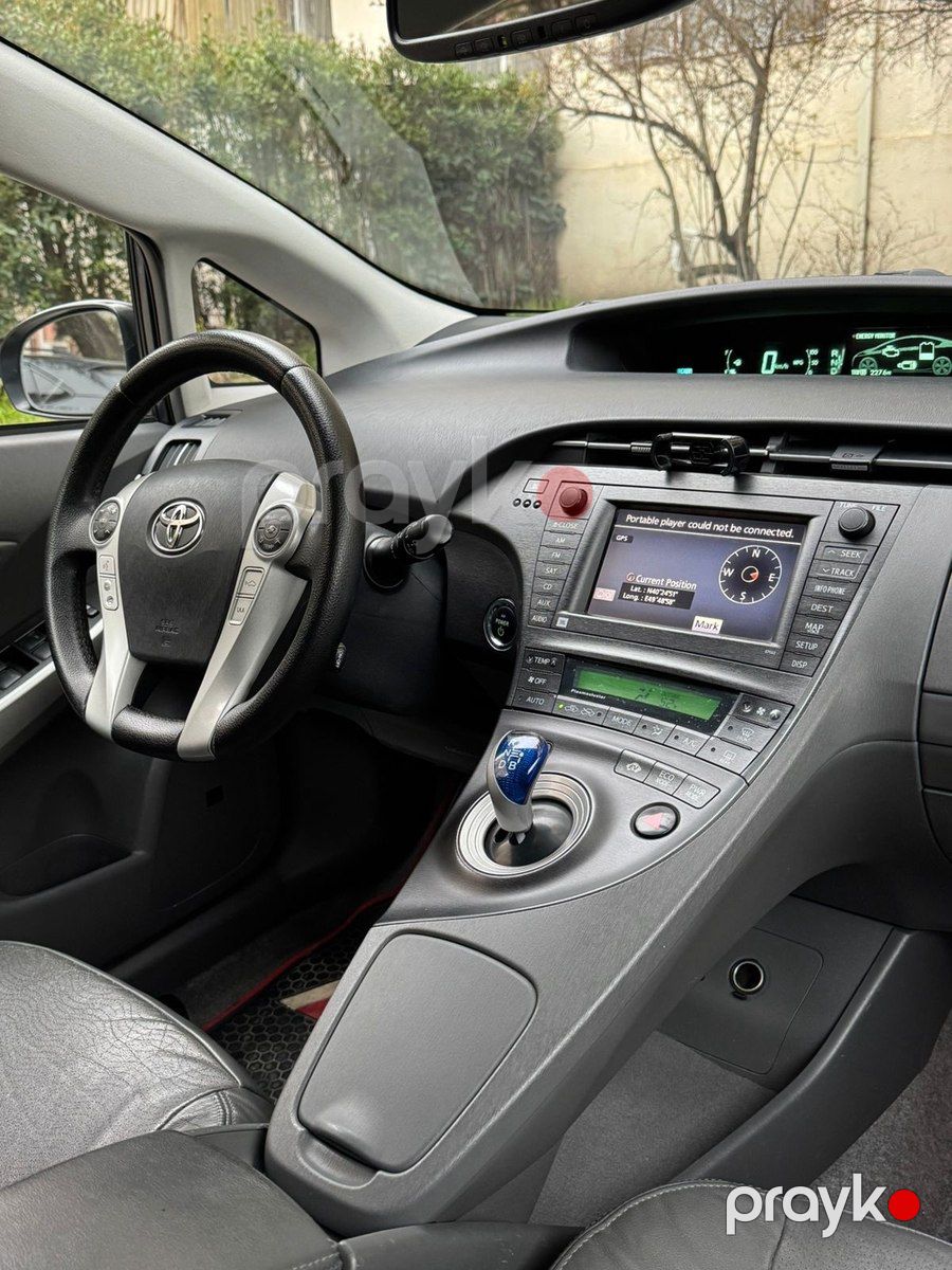 Toyota Prius 30 kuza icarəsi — Avadanlıq icarəsi, Bakı (7)