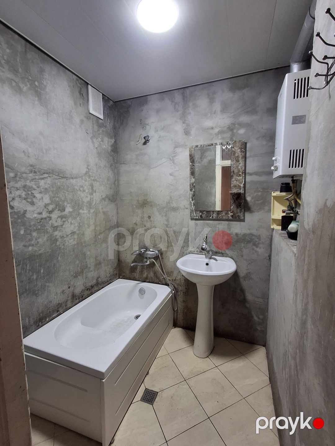 Satılır 2 otaqlı köhnə tikili 65 m² — Mənzil, Bakı (11)