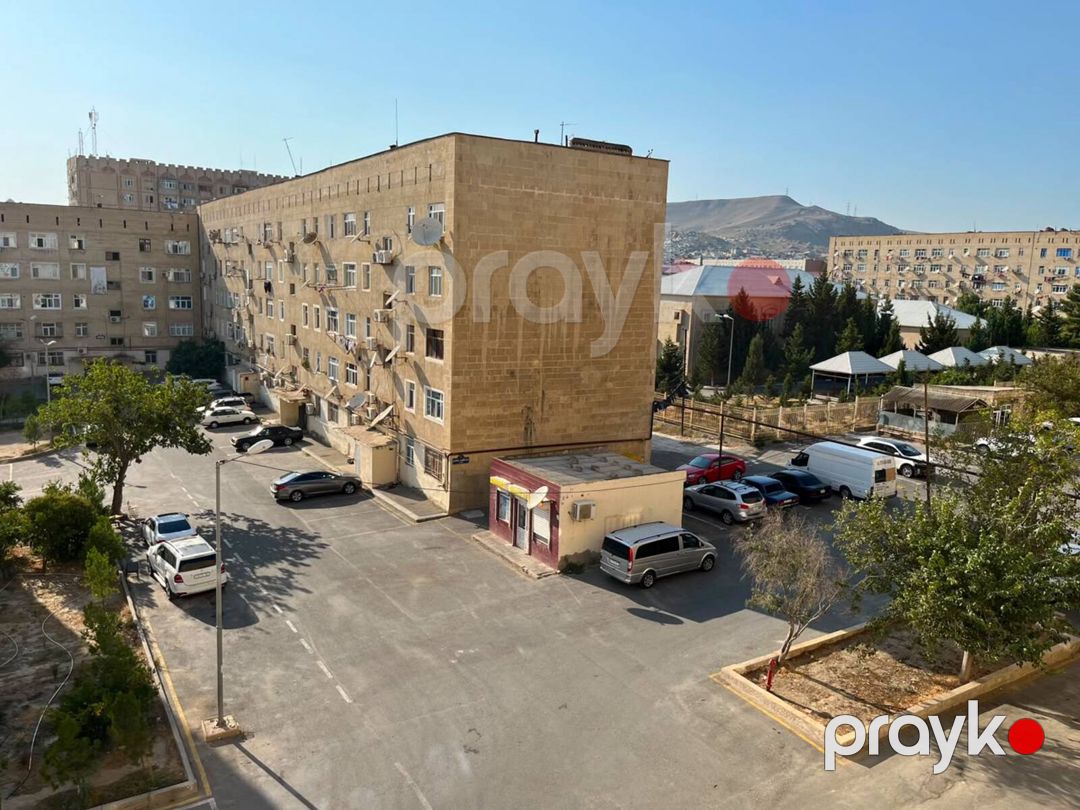 Satılır 4 otaqlı köhnə tikili 100 m² — Mənzil, Bakı (12)