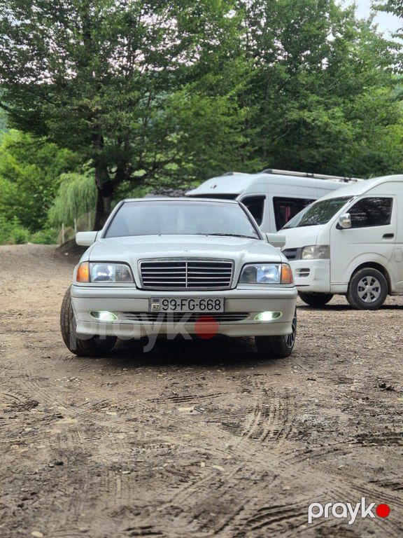 Mercedes C 200, 2.0 L, 2000 il, 295 000 km — Avtomobillər, Quba (2)