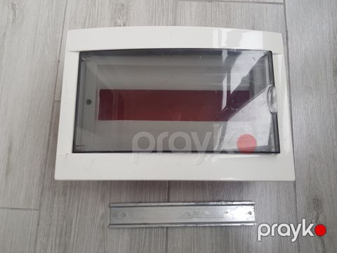Elektrik avtomatı yuvası — Bakı