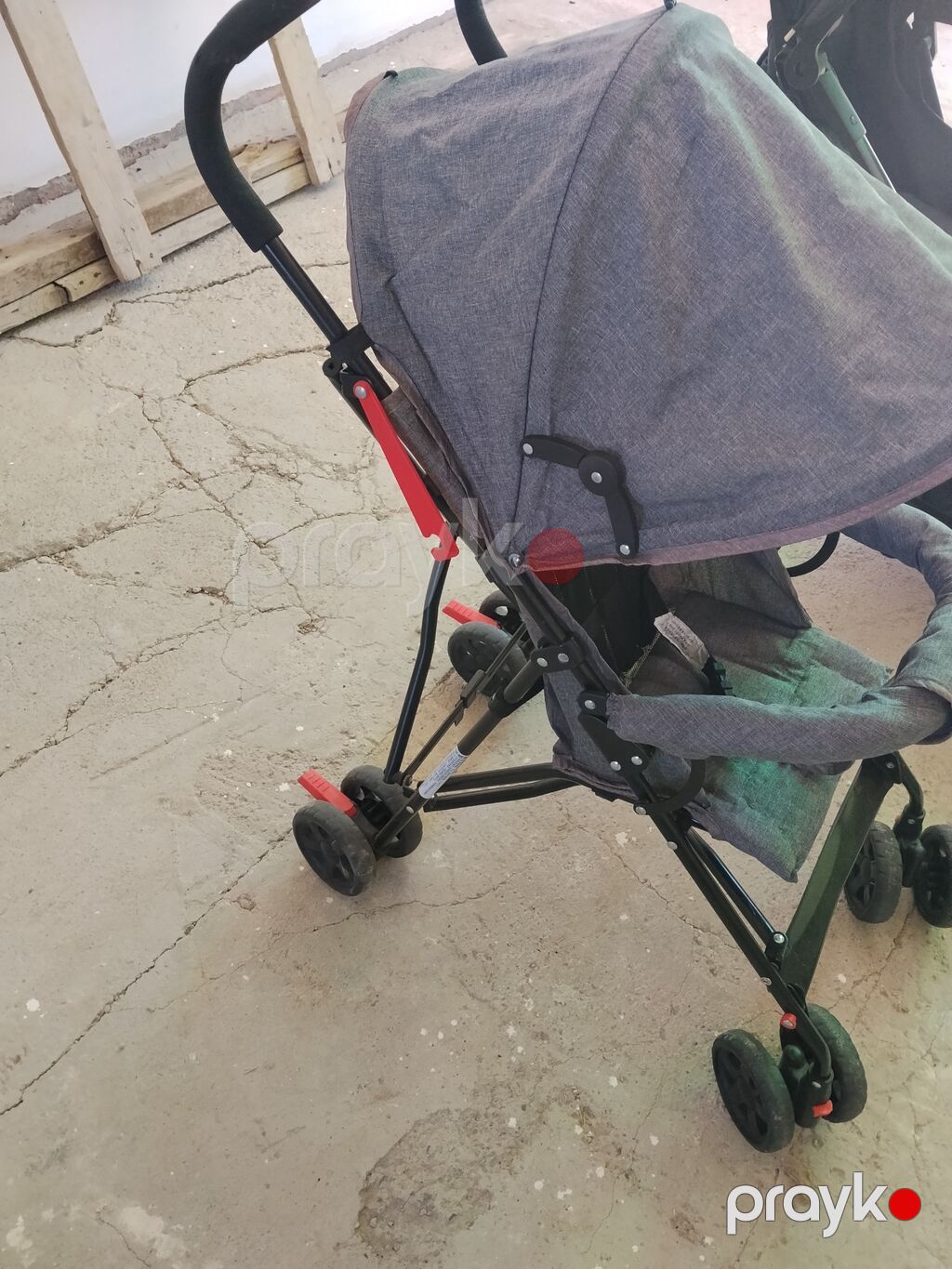 Yüngül qatlanan uşaq arabası - Tip: “Umbrella” tipli kompakt gəzinti — Arabalalar, Qobu (2)
