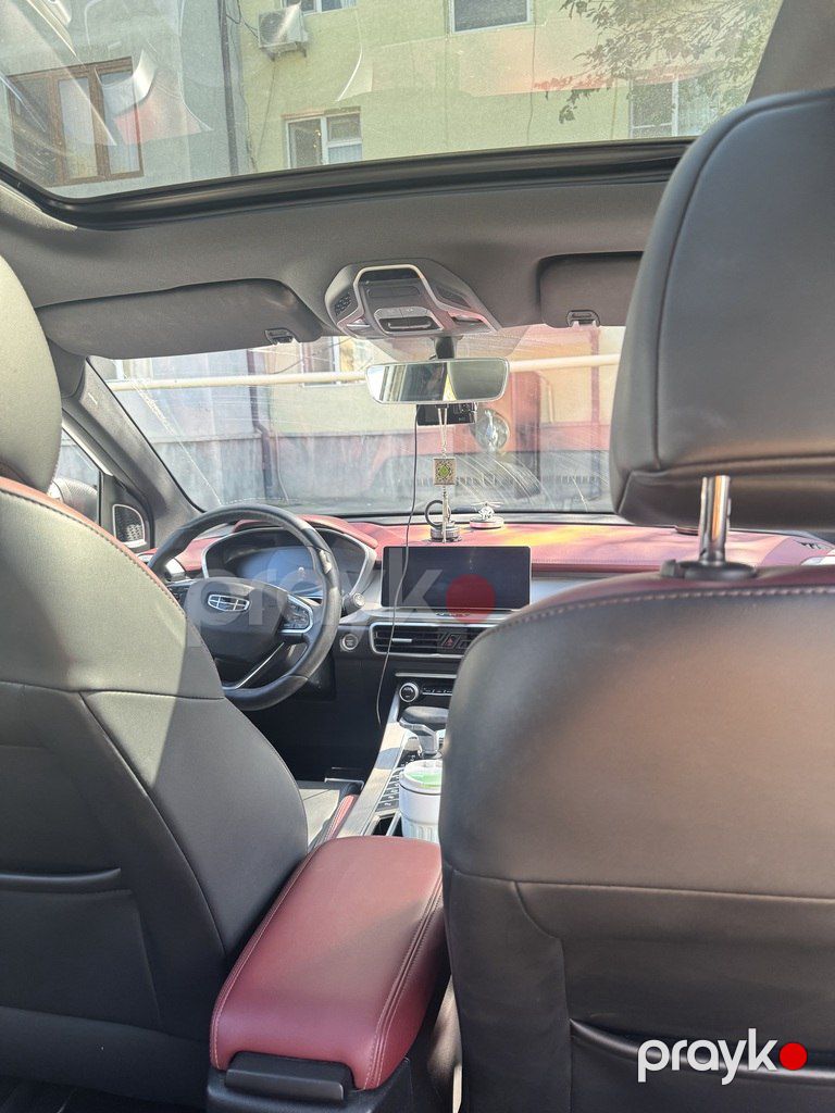 Geely Coolray, 1.5 L, 2023 il, 65 000 km — Avtomobillər, Bakı (7)