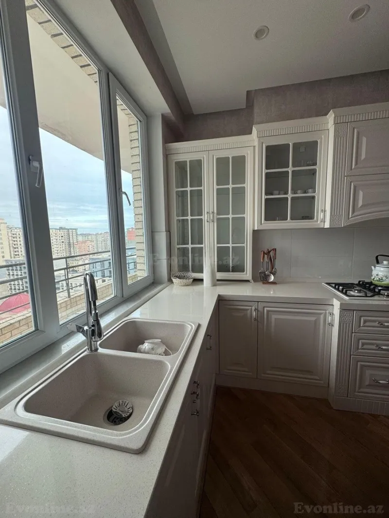 Kirayə verilir 3 otaqlı Mənzil Yeni tikili 130 m² Bakı, Nəsimi r — Mənzil, Bakı (2)