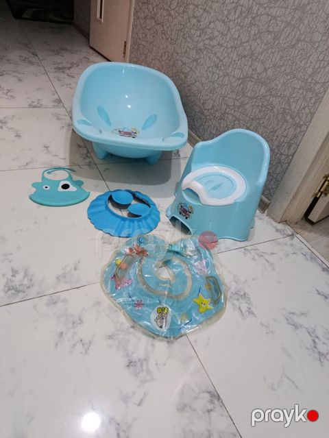 Uşaq üçün hamam dəsti Hamısı yenidir sadəcə boyunluq 2-3defe istifadə — Masazır