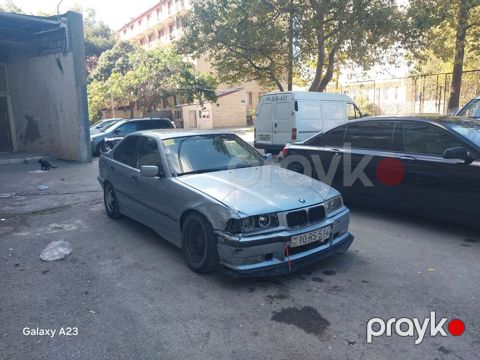 Salam boş bekar adamlar narahat etməsin maşın şəkildə göründüyü kimidi — Bakı