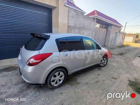 Nissan Tiida: 0.5 l 2011 il Hetçbek — Saray