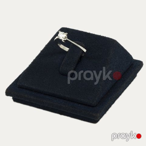 Üzük qadınlar üçün VJ3985, qızıl 750 əyar — Bakı
