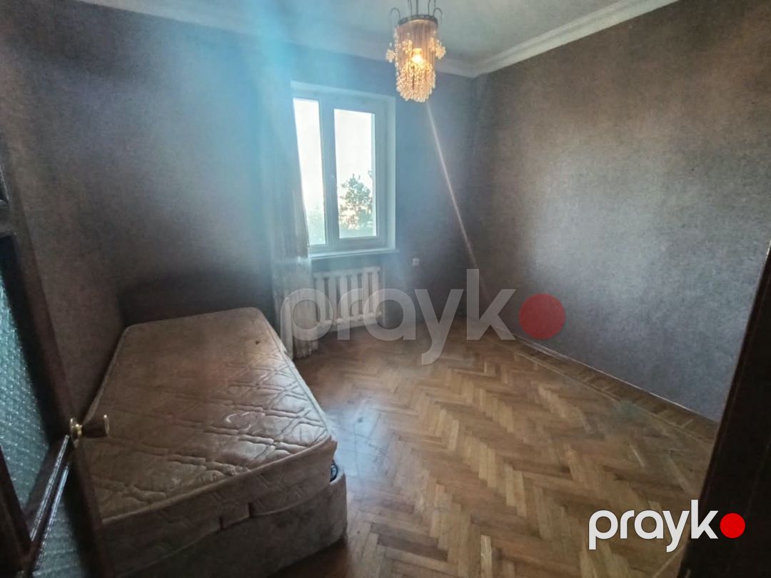 Satılır 4 otaqlı köhnə tikili 100 m² — Mənzil, Bakı (3)