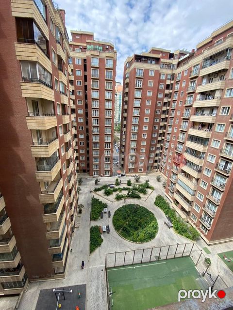 Satılır 4 otaqlı yeni tikili 200 m² — Bakı