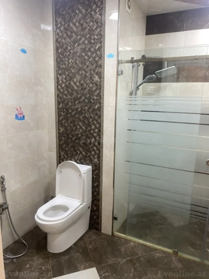 Kirayə verilir 3 otaqlı Mənzil Yeni tikili 150 m² Bakı, Xətai r., Ağ şəhər — Mənzil, Bakı (7)