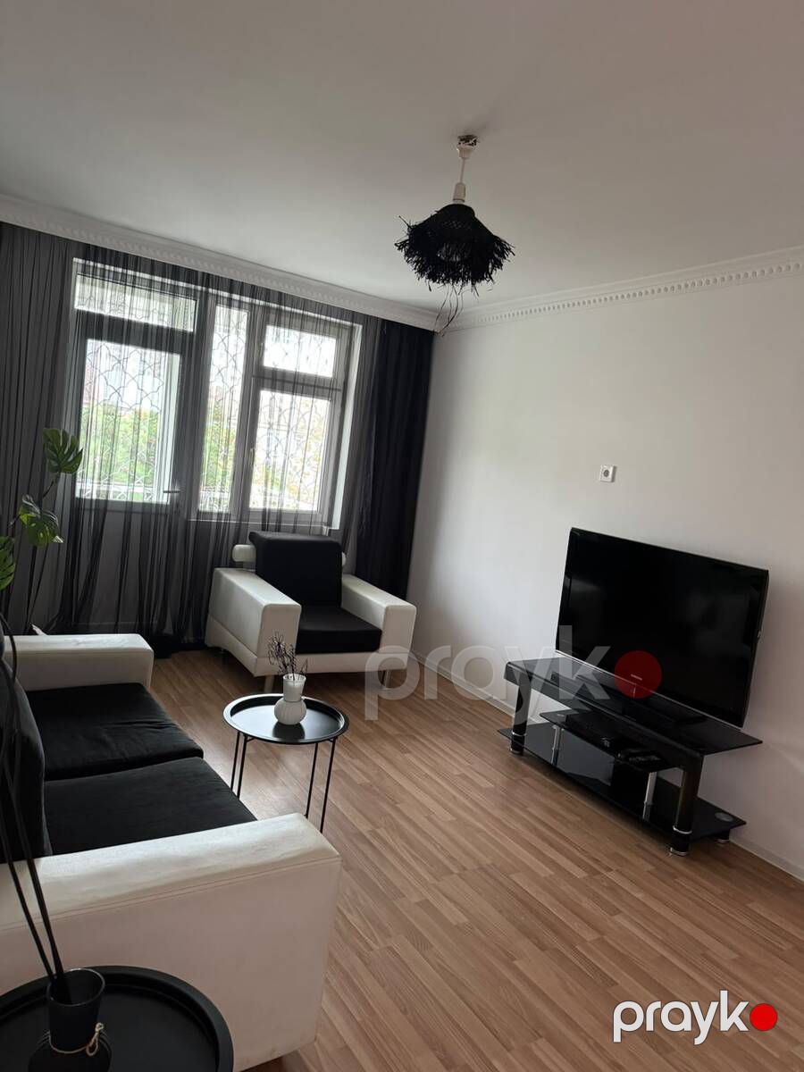 Satılır 2 otaqlı köhnə tikili 55 m² — Mənzil, Bakı (2)