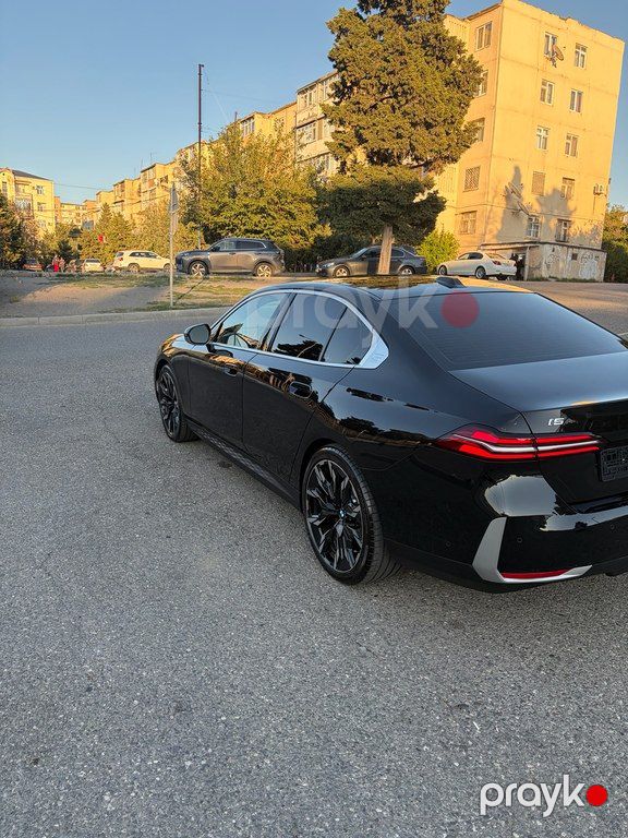 BMW i5, 81.2 kWh, 2024 il, 33 000 km — Avtomobillər, Bakı (7)