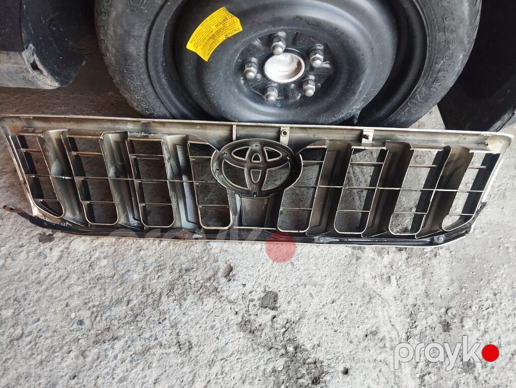 Toyota ön radiator barmaqlığı (emblemli) - Modellə uyğunluq: Toyota — Kuzov hissələri, Sumqayıt (2)