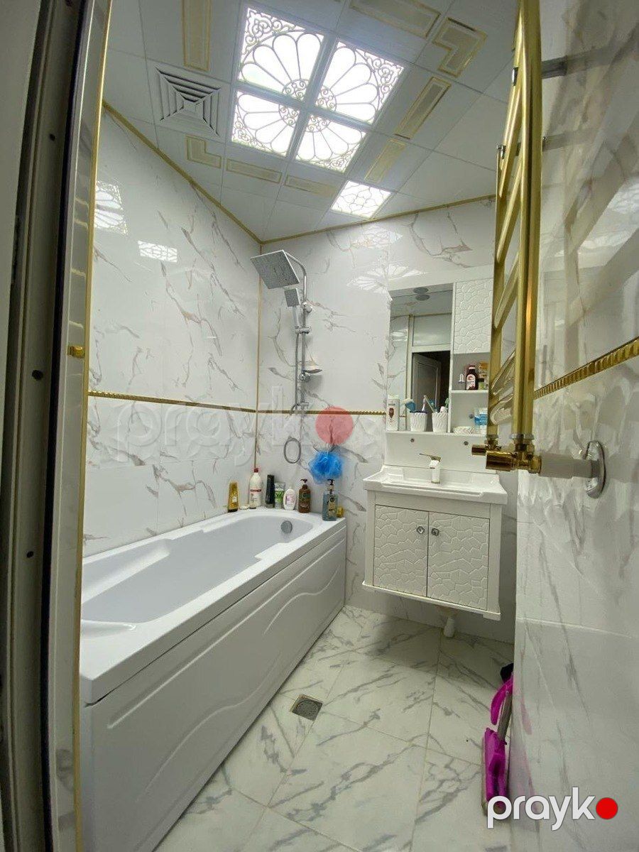 Satılır 3 otaqlı köhnə tikili 65 m² — Mənzil, Bakı (8)