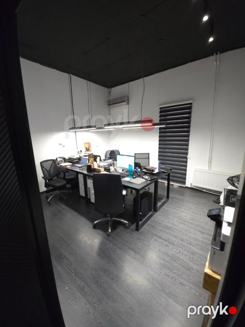 İcarəyə verilir 7 otaqlı ofis 260 m² — Bakı