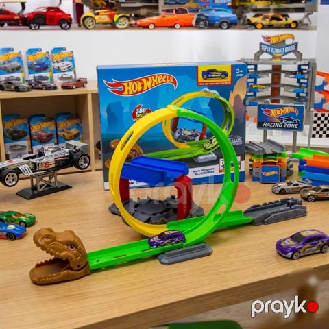 360 dərəcə fırlanma və tənzimlənən sürətə malik Hot Wheels Dinosaur Racing Dəsti — Bakı