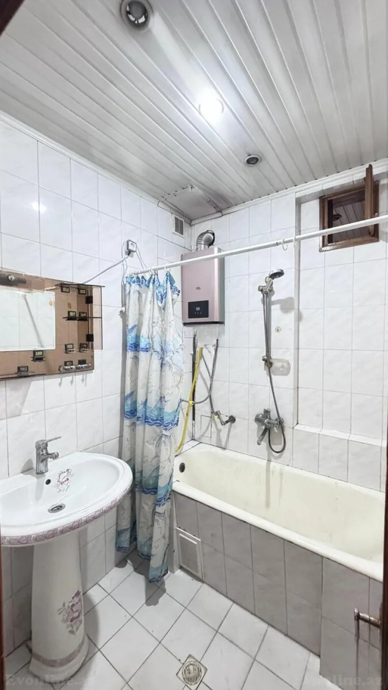 Kirayə verilir 2 otaqlı Mənzil Köhnə tikili 50 m² Bakı, Nəsimi r., Memar Əcəmi m., 4-cü mikrorayon — Mənzil, Bakı (7)