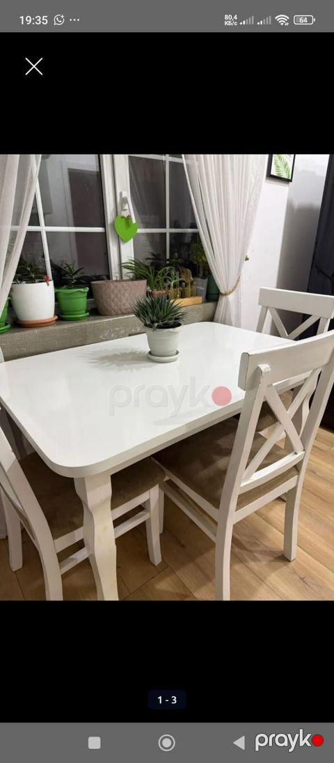 Masa dəsti satılır 180₼. 3 oturcağı var.Ünvan Yeni — Bakı