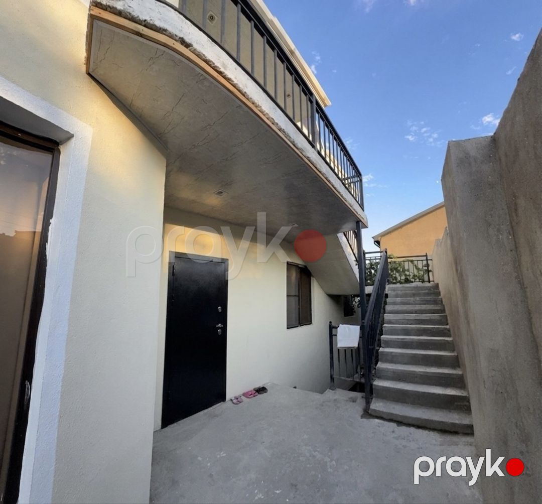 Satılır 6 otaqlı həyət evi/bağ evi 200 m² — Ev, villa, Bakı (2)