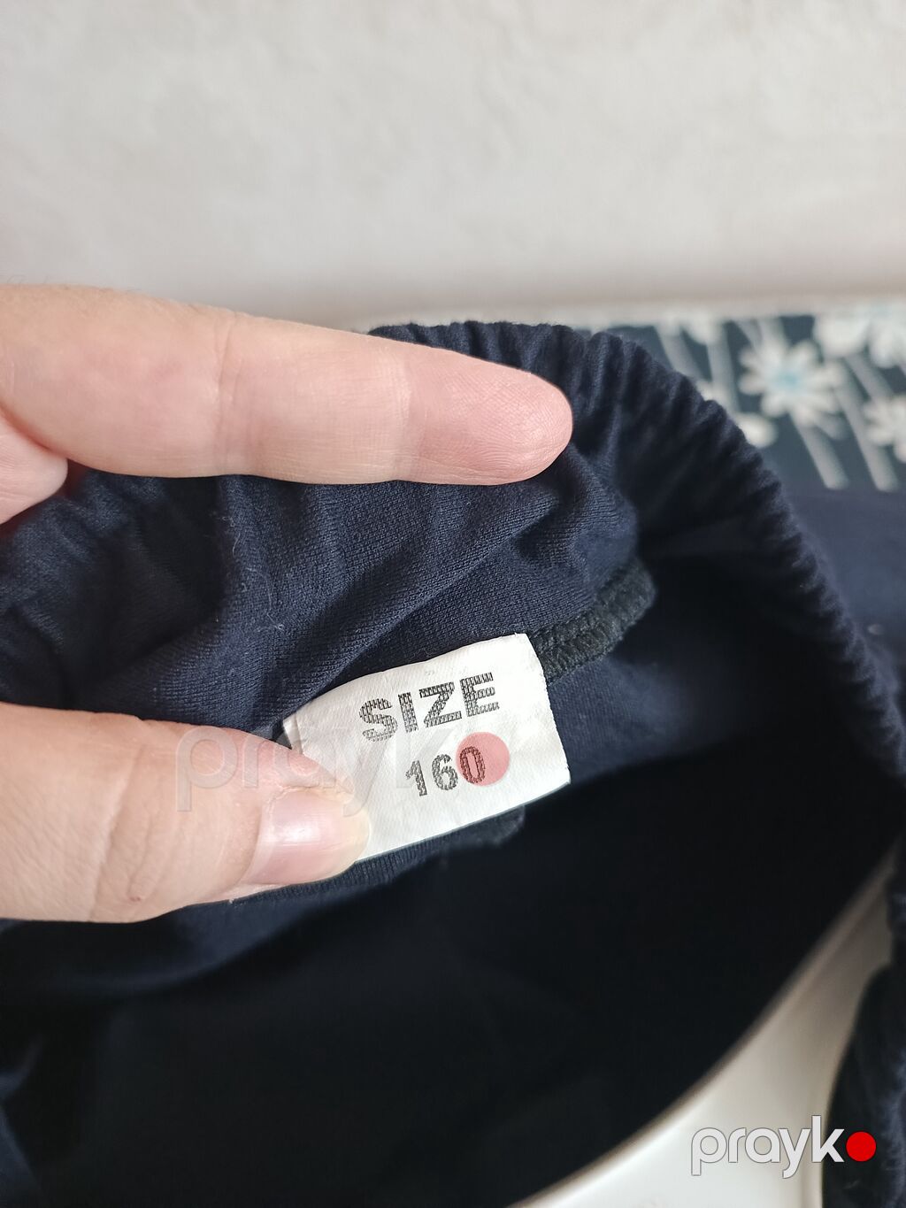 Məktəbli şalvarı ətəyi enli, materialı payızlıq tünd göy rəngdə. 1 — Məktəb forması, Xırdalan (4)