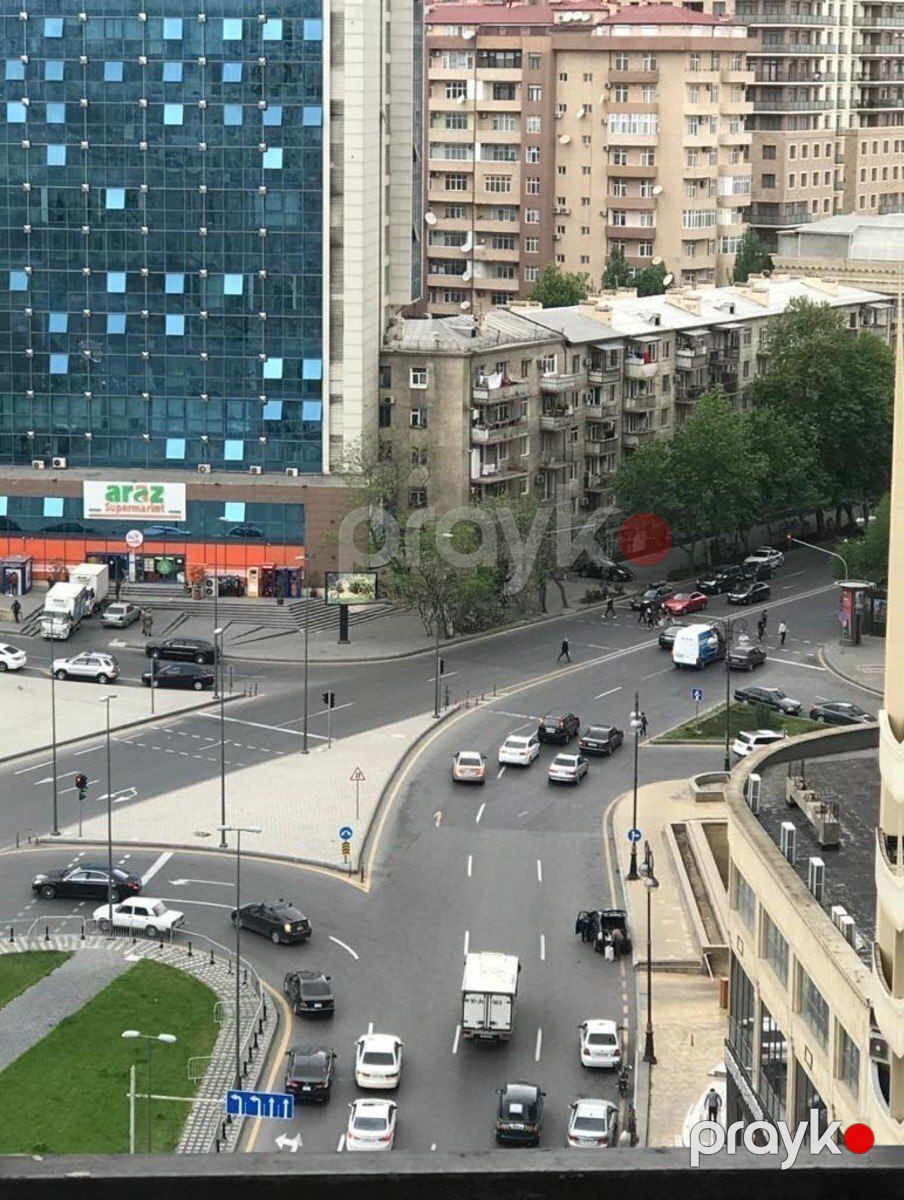 Satılır 4 otaqlı yeni tikili 205 m² — Mənzil, Bakı (2)
