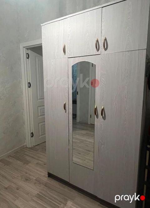 Dolab satılır 110 manata ünvan inşahacılar & AF(0917) — Bakı