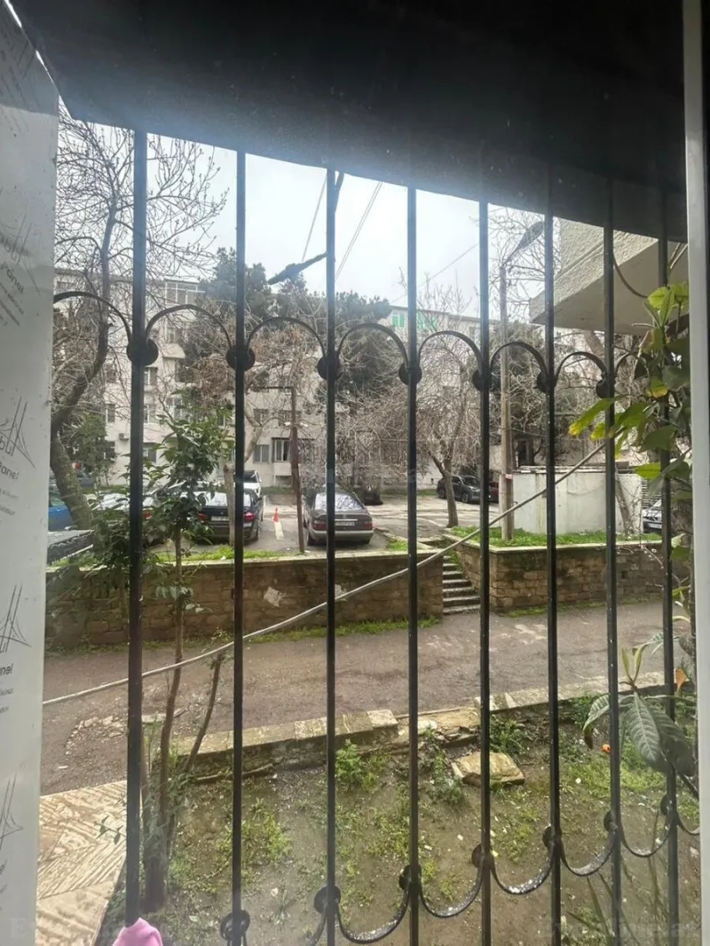 Kirayə verilir 2 otaqlı Mənzil Köhnə tikili 50 m² Bakı, Nəsimi r., Memar Əcəmi m., 4-cü mikrorayon — Bakı