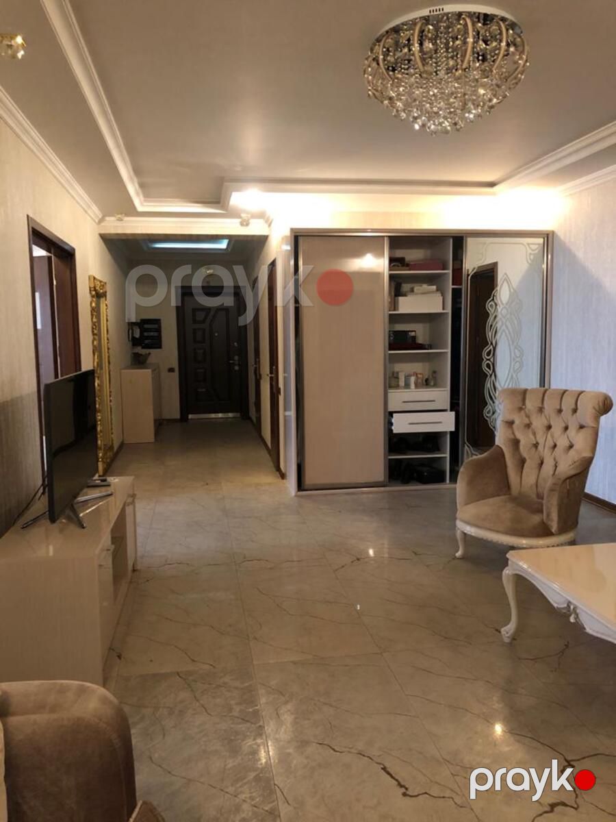 Satılır 4 otaqlı yeni tikili 302 m² — Mənzil, Bakı (11)