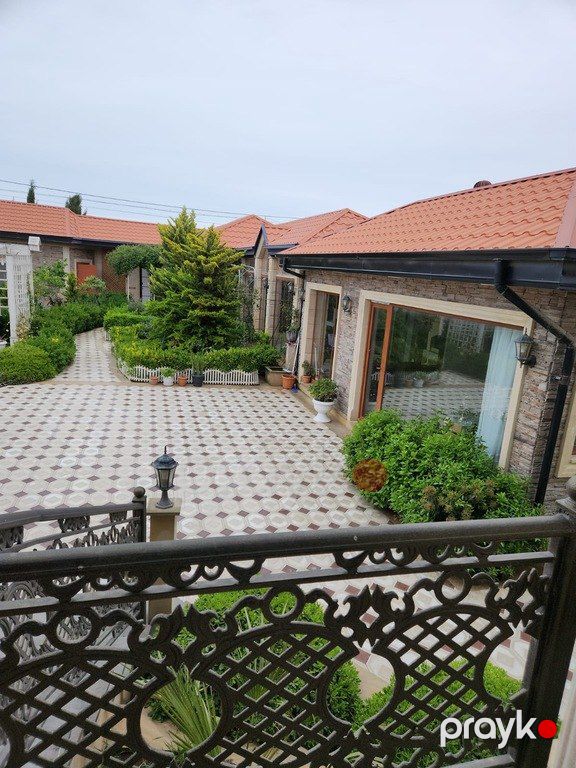 Satılır 3 otaqlı həyət evi/bağ evi 300 m² — Ev, villa, Bakı (3)