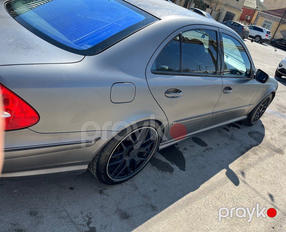 Mercedes E 320, 3.2 L, 2003 il, 300 000 km — Avtomobillər, Bakı (8)