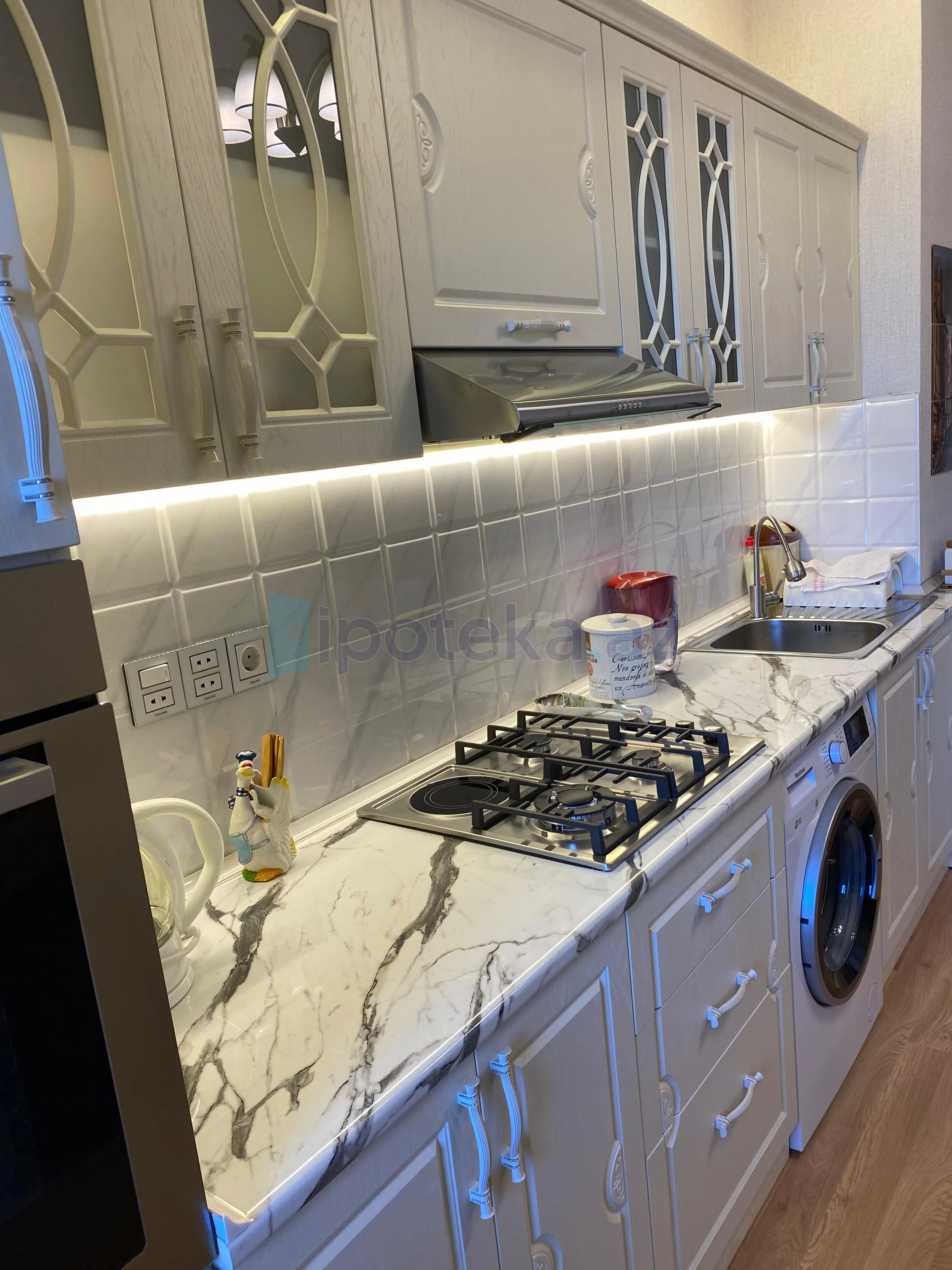 2 Otaq, Yeni tikili, Nərimanov r., 100.00 m² — Saxur Əmlak — Apartment