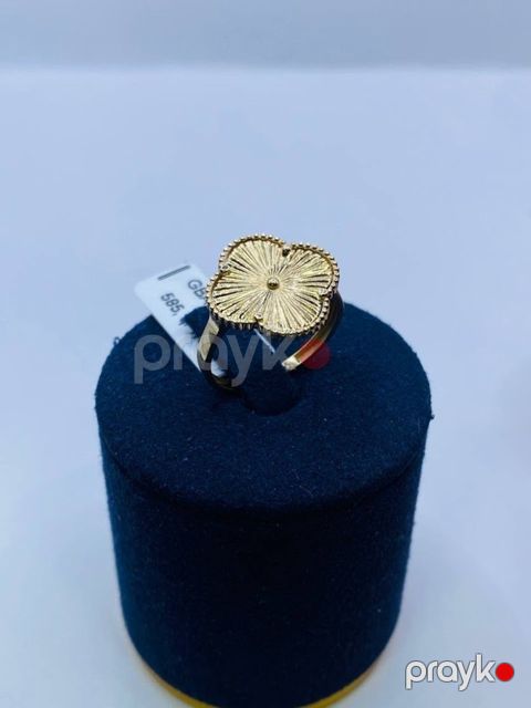 Üzük 585 Qızıl 17 — Bakı