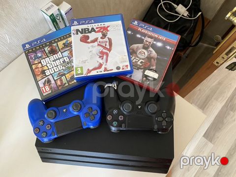 Sony PlayStation 4 Pro 1 TB yaddaş oyun konsolu seti. Qutusu var az — Bakı