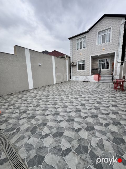 Satılır 4 otaqlı həyət evi/bağ evi 140 m² — Bakı