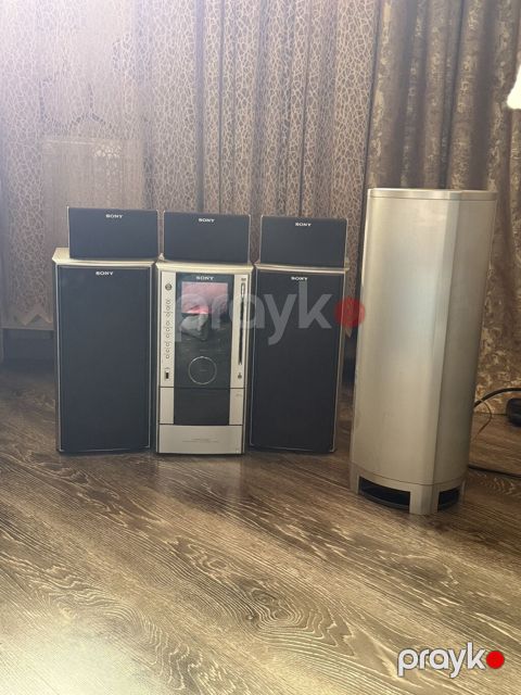 Sony kalonka Sesi temiz verir cox az istifade olunur butun — Bakı