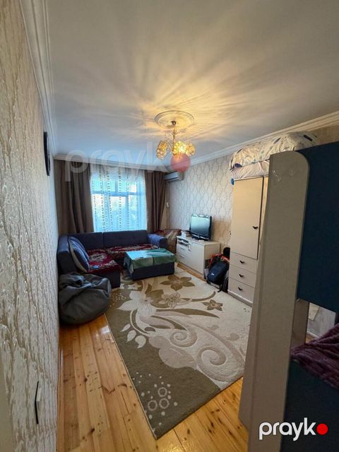 Satılır 2 otaqlı köhnə tikili 65 m² — Bakı