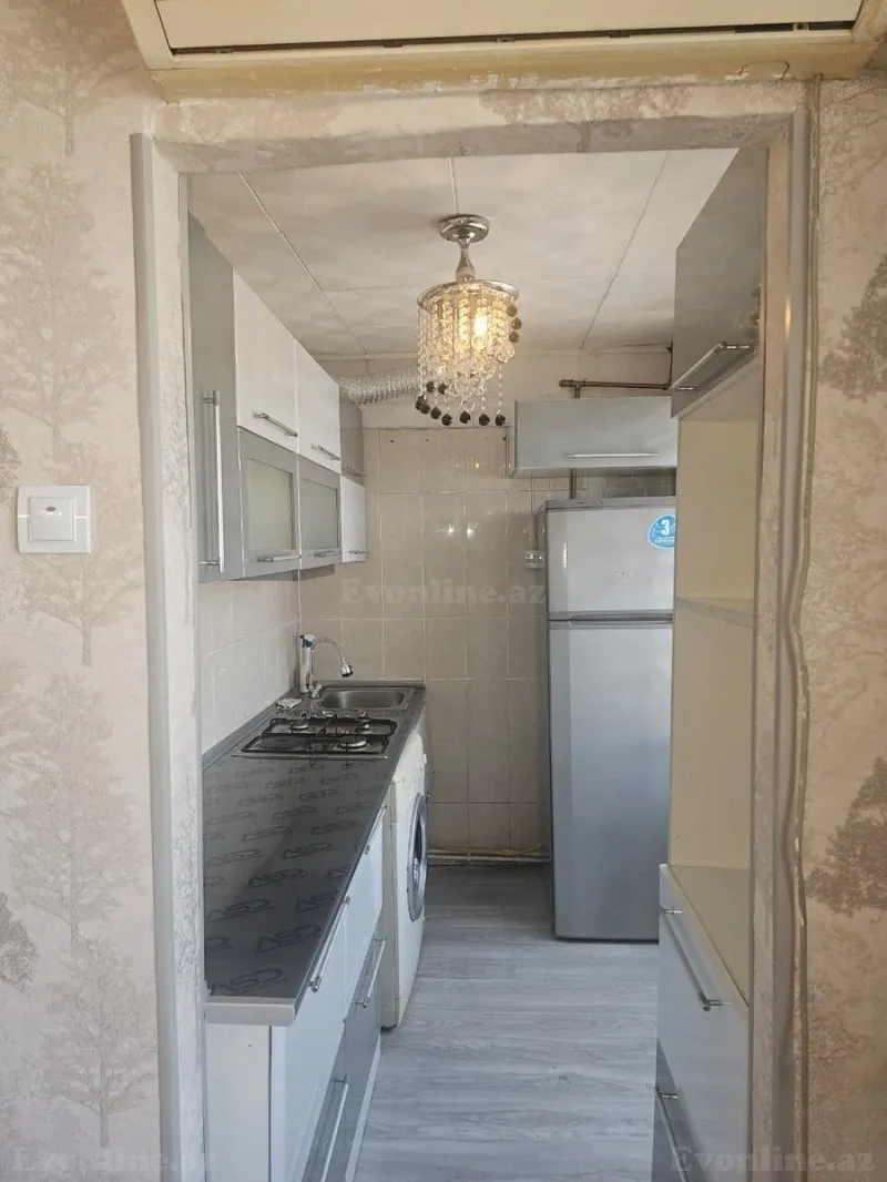 Kirayə verilir 1 otaqlı Mənzil Köhnə tikili 50 m² Bakı, Yasamal r., İnşaatçılar m — Mənzil, Bakı (6)