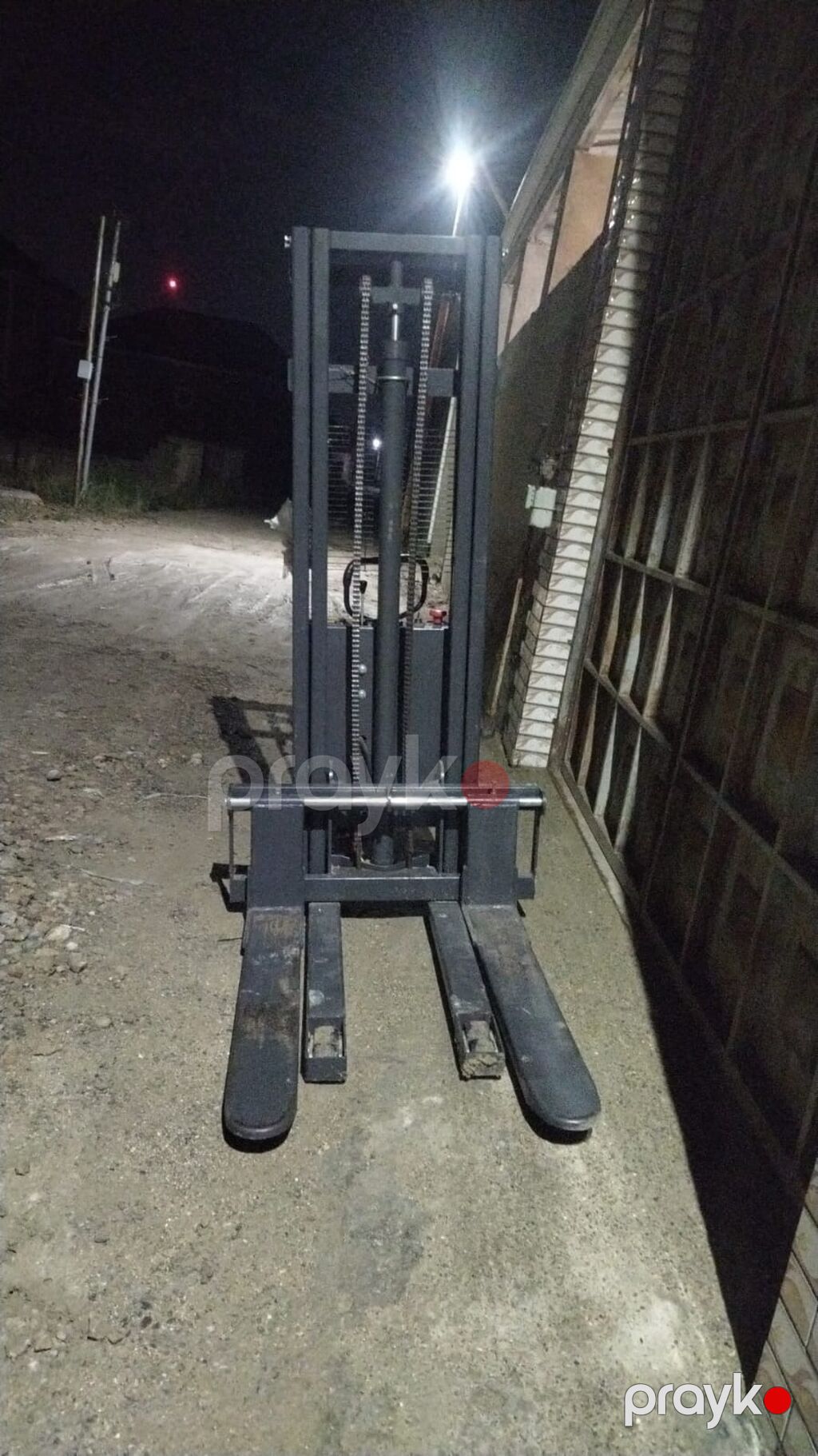 Transpalet 2500 Azn. 3metr yuxari qaldirir. 2ton cheki qaldirir. 5500 — Digər, Bakı (2)