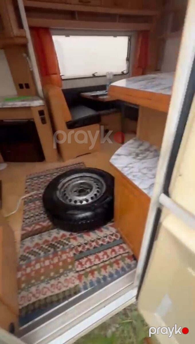 Karavan, 2001 il — Yük avtomobilləri və qoşqular, Bakı (2)
